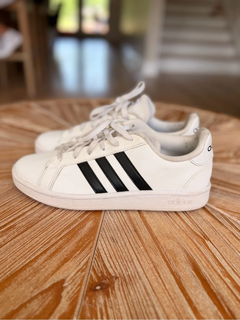 Classic adidas Kids white Sneakers with Black Stripes